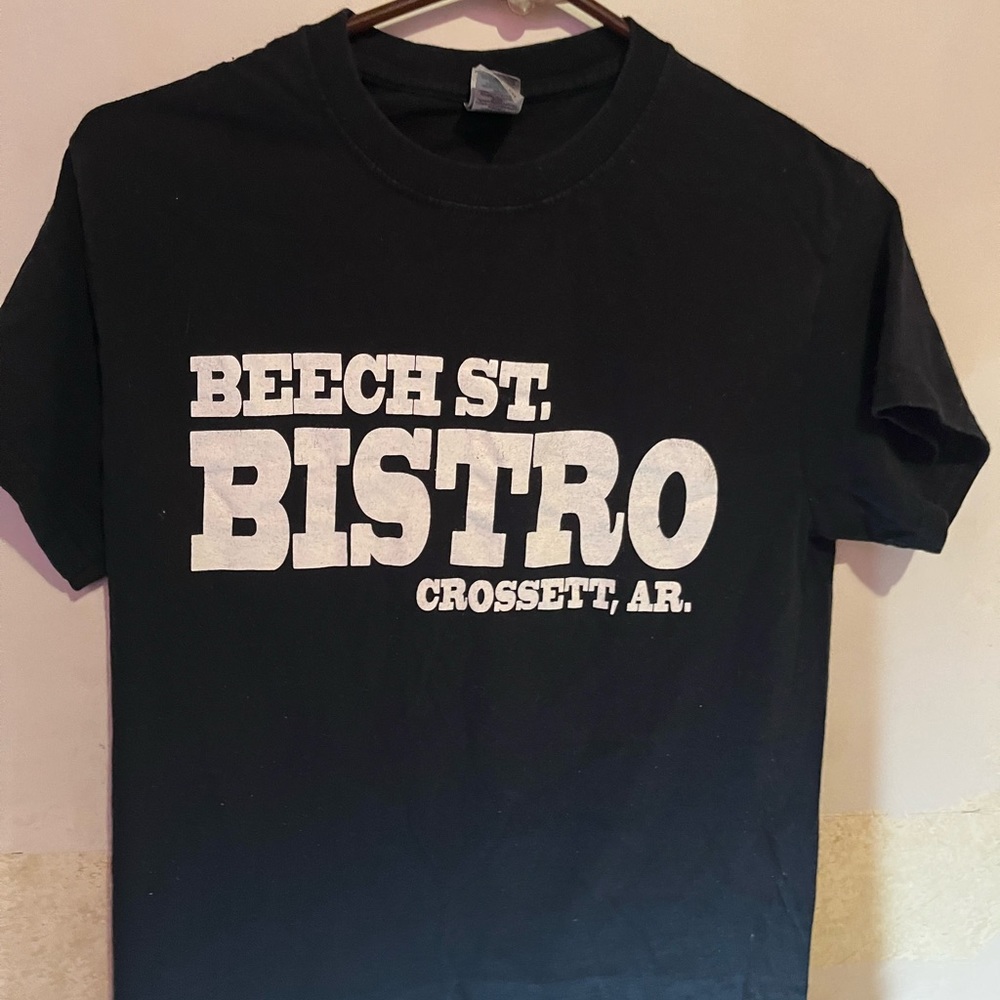 Black tshirt
